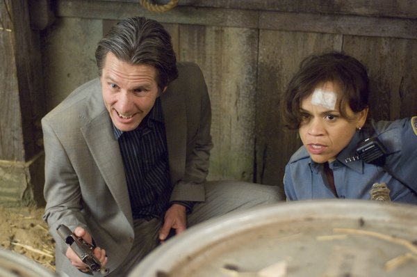 Les méchants: Gary Cole et Rosie Perez Les méchants: Gary Cole et Rosie Perez